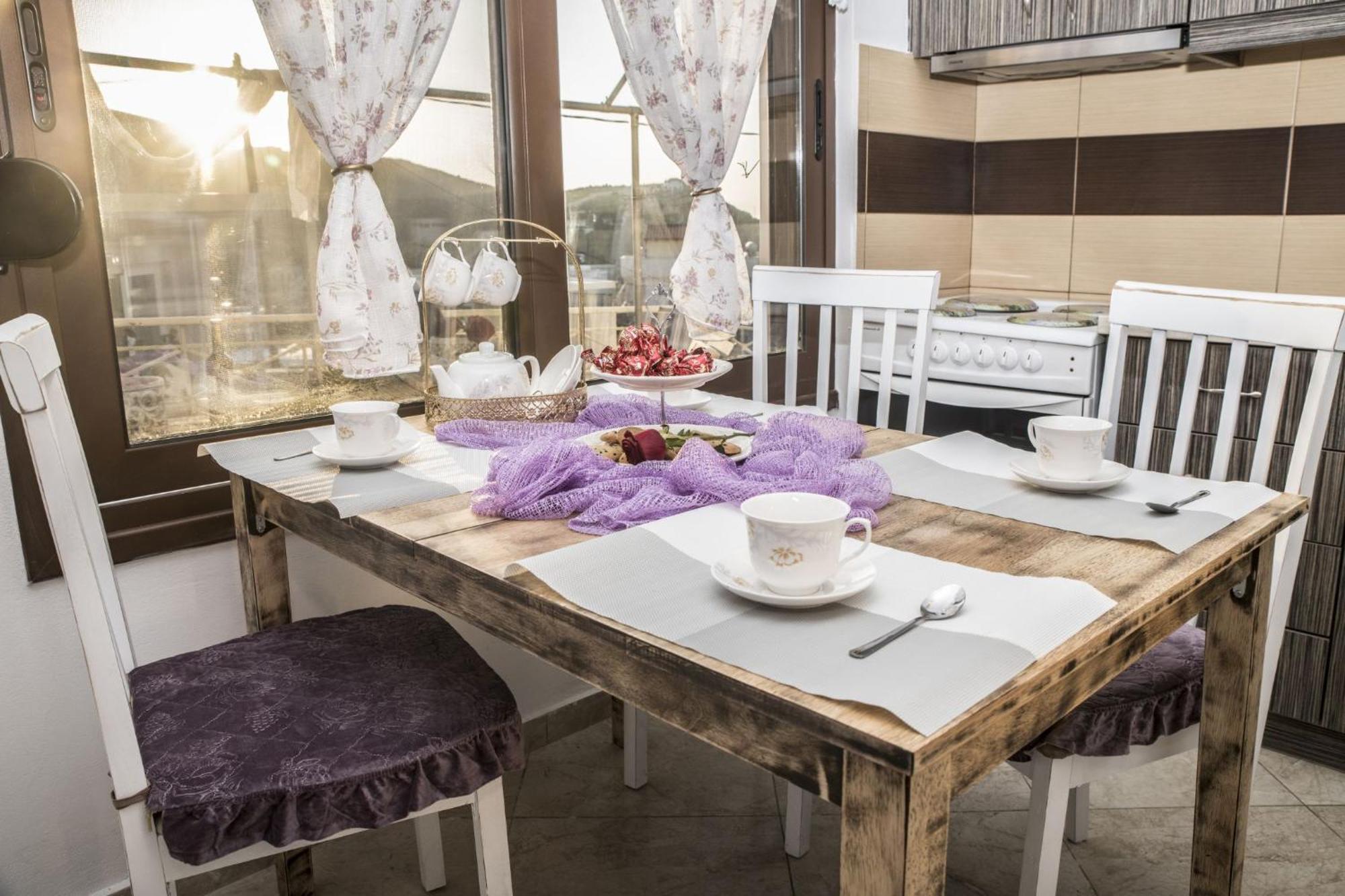 Kleopatra Deluxe Apartment With Jacuzzi カミラリ エクステリア 写真