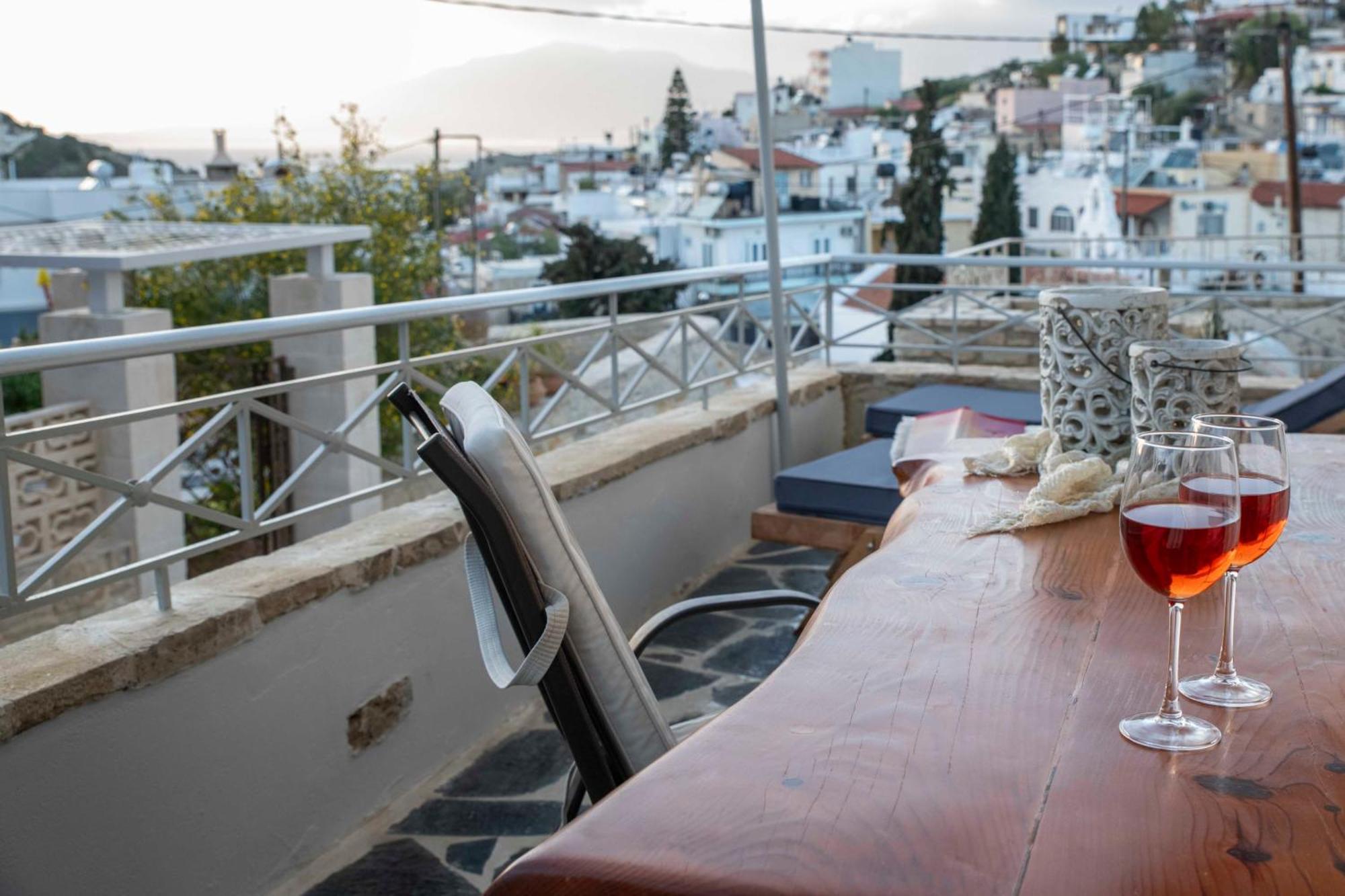 Kleopatra Deluxe Apartment With Jacuzzi カミラリ エクステリア 写真